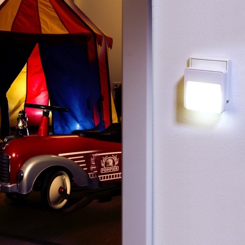 Ansmann - lampa cu senzor de lumina si miscare