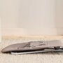BabyBjorn - Balansoar Bliss Sand Grey din tesatura matlasata cu aspect Clasic - 3