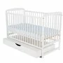 Patut din lemn bebe, 120x60 cm, Cu sertar cu capac, Din lemn de pin si mdf, Stabil si rezistent, Inaltime saltea reglabila pe 3 nivele, Laterala cu 3 bete detasabile, EN716-1, EN716-2, Alb, Babyneeds, Ola + Saltea 12 cm - 4