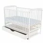 Patut din lemn bebe, 120x60 cm, Cu sertar cu capac, Din lemn de pin si mdf, Stabil si rezistent, Inaltime saltea reglabila pe 3 nivele, Laterala cu 3 bete detasabile, EN716-1, EN716-2, Alb, Babyneeds, Ola + Saltea 12 cm - 5