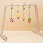 Mobbli - Centru de activitati pentru bebelusi Baby Gym, cu 4 jucarii colorate corpuri geometrice, lemn,  - 2