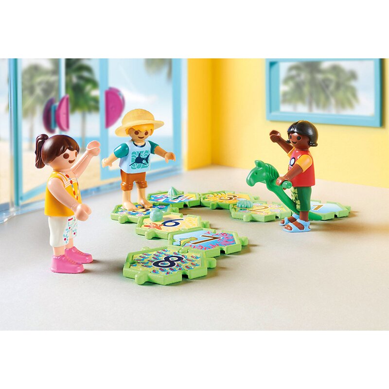 Playmobil - set de constructie club de joaca pentru copii family fun