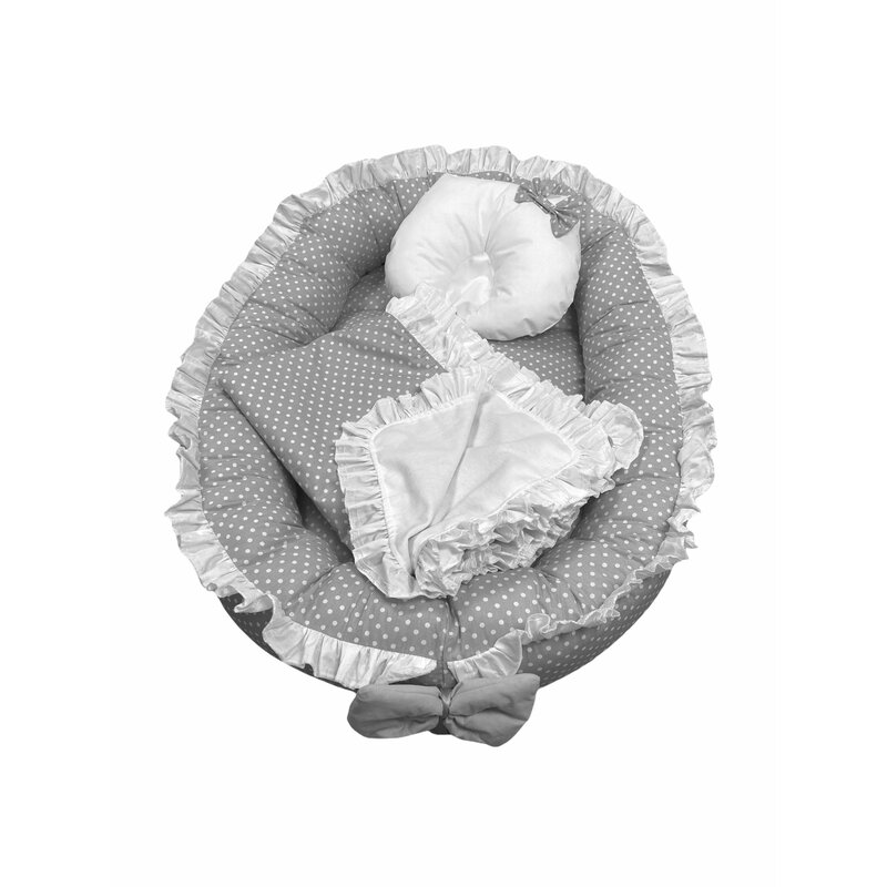 Deseda - cuib baby nest bebelusi cu volanase paturica si pernuta gri cu buline albe lux