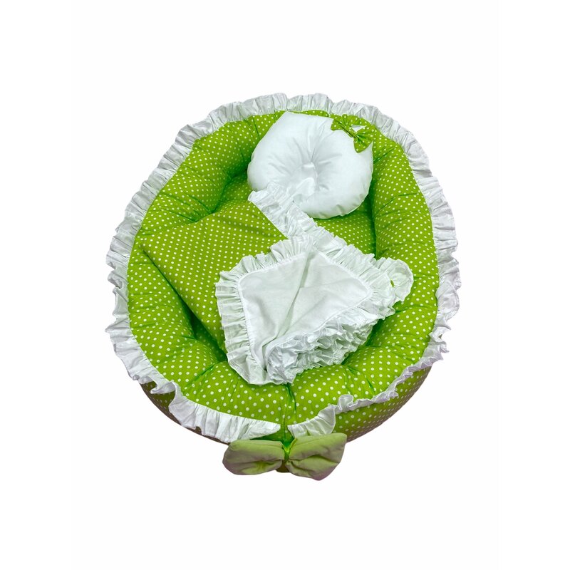 Deseda - cuib baby nest bebelusi cu volanase paturica si pernuta verde cu buline albe lux