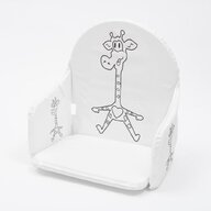 Husa scaun de masa, New Baby, Compatibila cu scaunul de masa Victory, Cu spatii pentru centura de siguranta, Spuma, White Giraffe