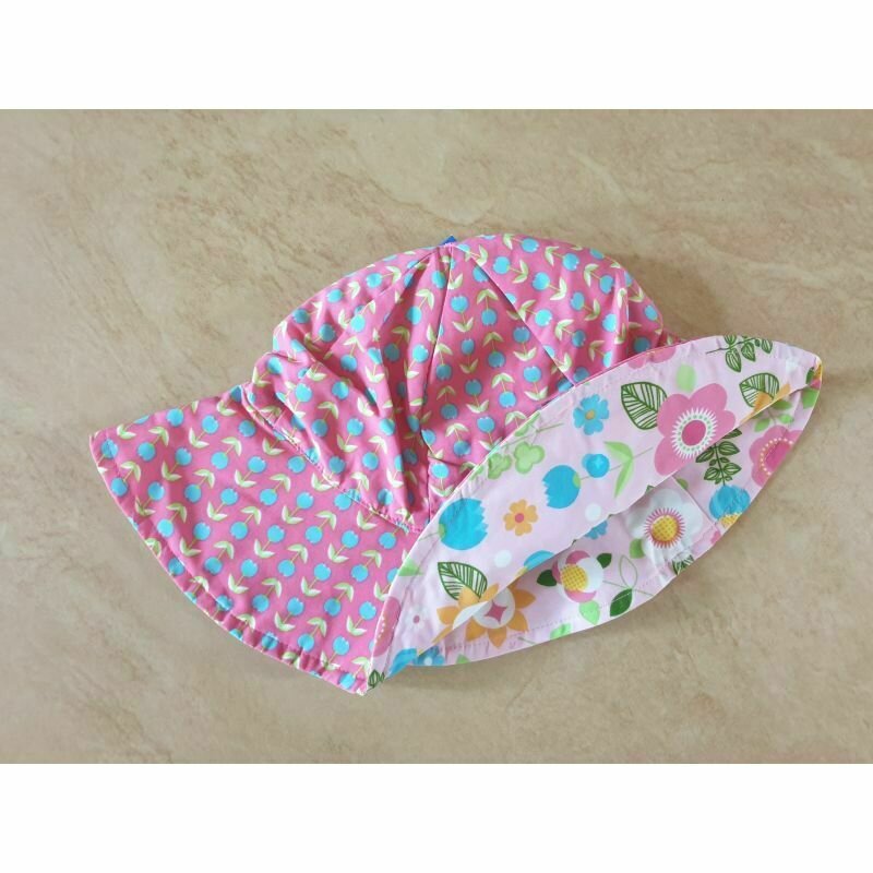 Iplay - palarie soare , tulips , cu doua fete, 2-4 ani, cu protectie upf50+