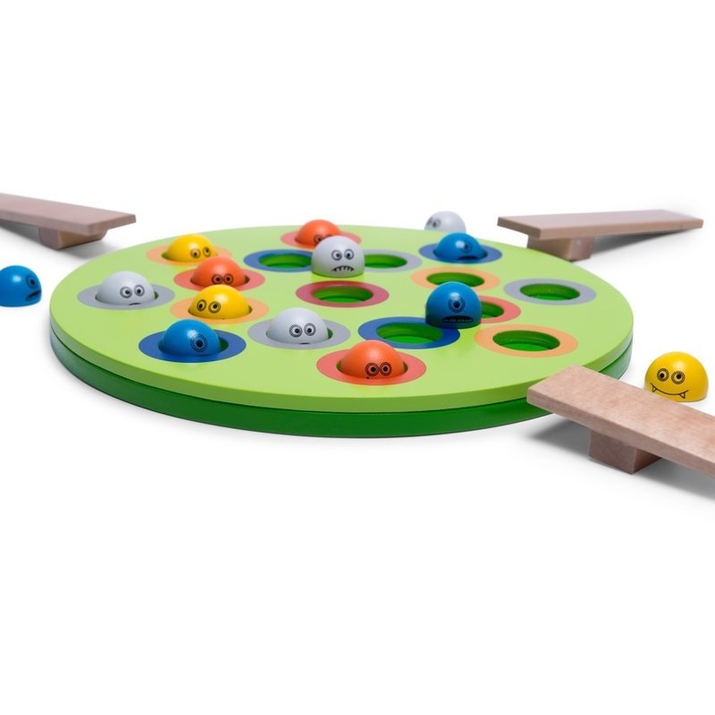 BS Toys – Buitenspeel – Joc de precizie Monstruletii zburatori Jocuri pentru copii