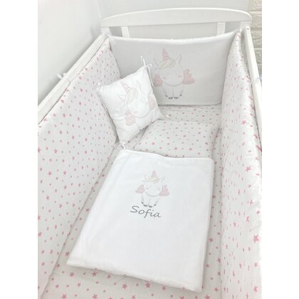 Lenjerie de patut bebelusi Personalizata Imprimata pat 140x70 cm Stelute roz pe alb Unicorn
