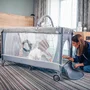 Patut pliant, Lionelo, Flower, Cu doua nivele, Cu arcada, Geanta transport, Masuta de infasat, Bara cu jucarii, Fereastra laterala, 120x60 cm, Conform cu standardele europeane de securitate EN 716 si EN12221, Roz - 9