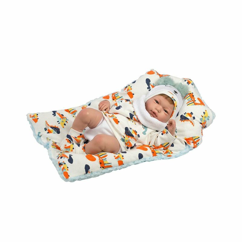 Guca - papusa reborn, baietelul sergio cu par saten si hainute bej, 46 cm,