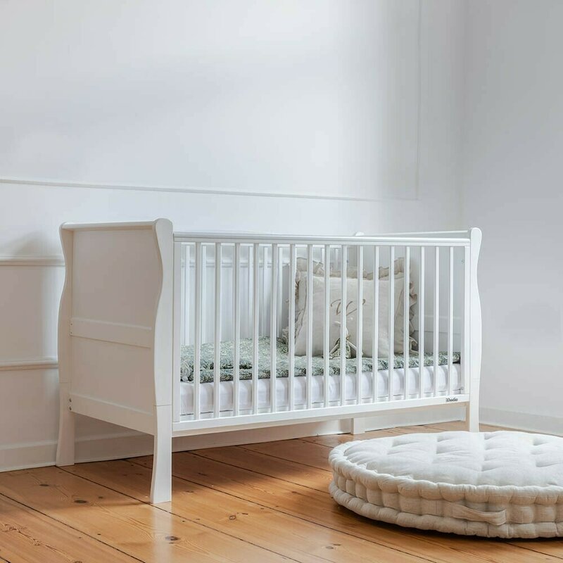 Woodies safe dreams - patut transformabil pentru bebe si junior, 140x70 cm, alb