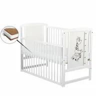 Patut din lemn bebe, 120x60 cm, Cu laterala culisanta, Din lemn de pin si mdf, Stabil si rezistent, Inaltime saltea reglabila pe 3 nivele, Laterala cu 3 bete detasabile, EN716-1, EN716, Alb, Babyneeds, Timmi Girafa + Saltea 10 cm