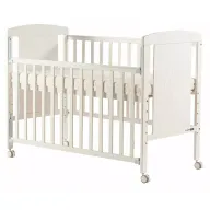 Patut din lemn bebe, 120x60 cm, Cu laterala culisanta, Din pin si mdf, Cu roti, Sina dentitie, Stabil si rezistent, White, FreeON, Mia