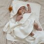 Babyly - Prosop de baie pentru bebelusi din bumbac waffle, cu gluga si ciucuras, Alb Lapte 70x140 cm - 1