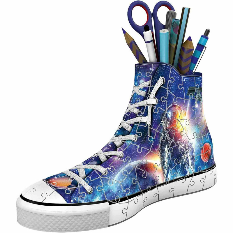 Puzzle 3D Suport Pixuri Sneaker Astronaut, 108 Piese