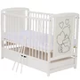 Patut din lemn, 120x60 cm, Cu sertar, Din lemn de pin si mdf, Stabil si rezistent, Inaltime saltea reglabila pe 3 nivele, Laterala cu 3 bete detasabile, EN716-1, EN716-2, Alb, Qmini, Timmi Heart + Saltea 8 cm - 8