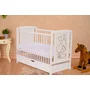 Patut din lemn, 120x60 cm, Cu sertar, Din lemn de pin si mdf, Stabil si rezistent, Inaltime saltea reglabila pe 3 nivele, Laterala cu 3 bete detasabile, EN716-1, EN716-2, Alb, Qmini, Timmi Heart + Saltea 8 cm - 5