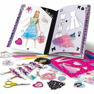 Set creativ, Barbie, Scoala de moda, Cu catalog de moda, Cu sabloane pentru desen si accesorii, 4 ani+, Multicolor