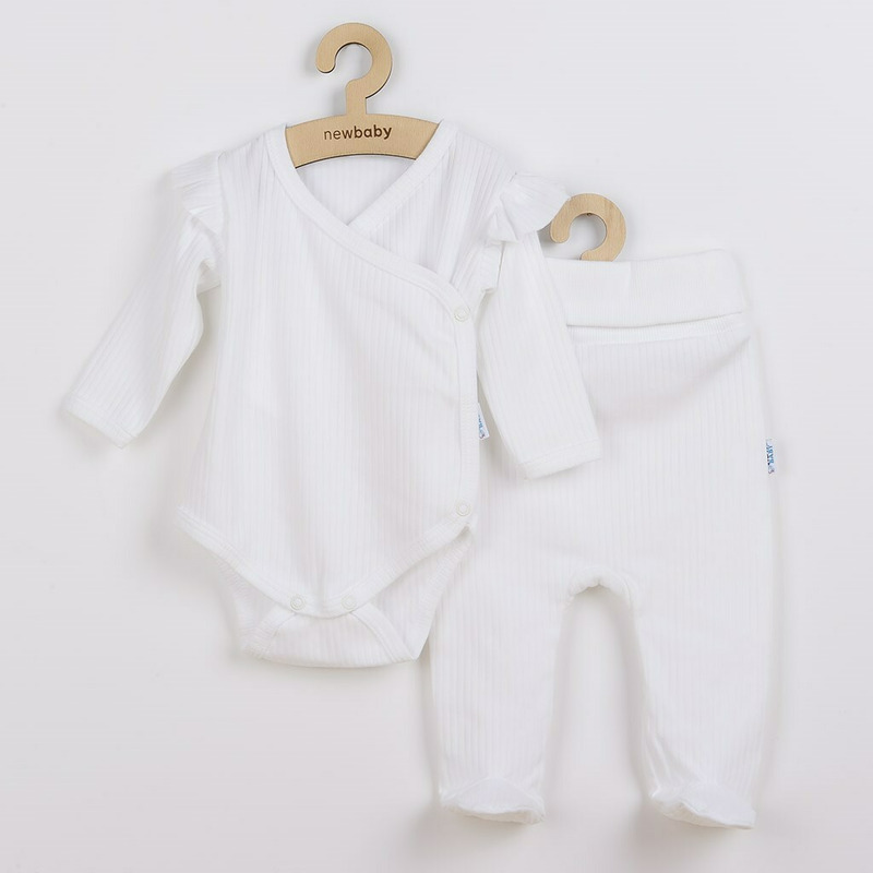 Set 2 piese, New Baby, Include body cu maneca lunga si volanas, pantaloni cu botosei, Marime 62, Din bumbac 100%, Practical White