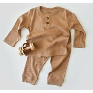 Set bluzita cu maneca lunga si pantaloni lungi din bumbac organic si modal - Maro BabyCosy (Marime: 6-9 luni)