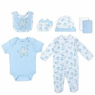 Set cadou hainute pentru bebelusi 7 piese model stelute bleu - marimea 3-6 luni
