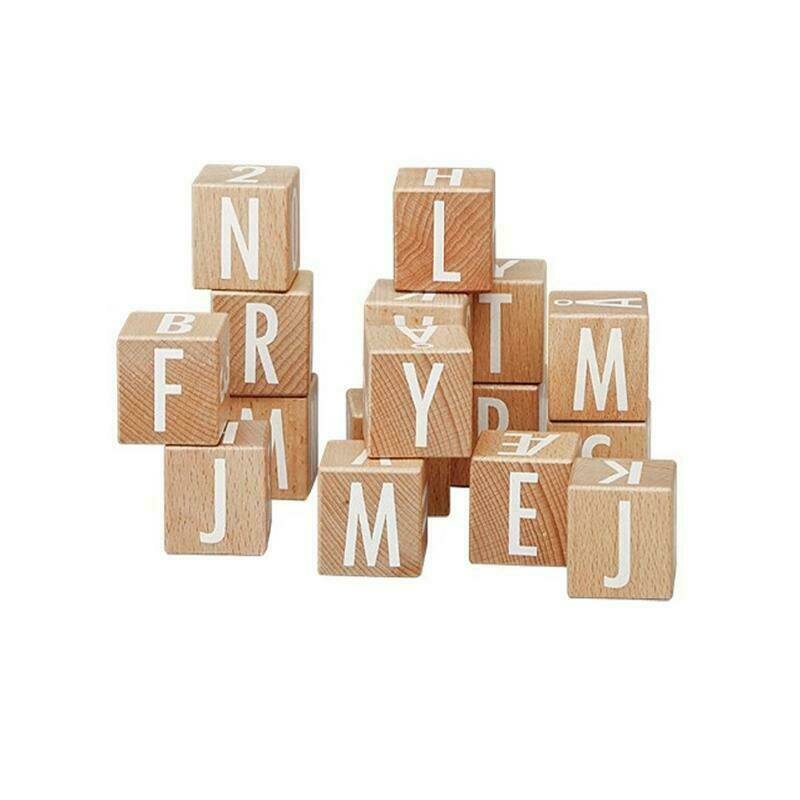 Byastrup - set cuburi lemn alfabet, 4cm latura, +1 an,
