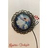 Brosa rotunda Balerina cu rochia alba diametru 3.8 cm