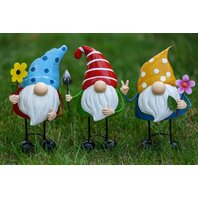 Decoratiune de gradina  Pitic cu floare 18x11cm