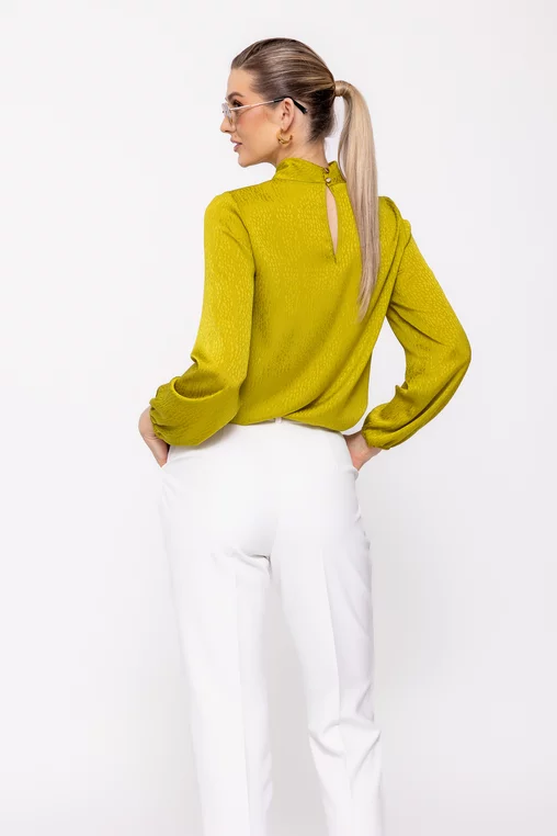 Bluză Caramel cu gât răsucit lime B4511 picture - 2