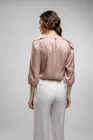 Bluză Caramel elegantă din satin cu pliuri la roz B4414 thumbnail picture - 