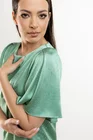 Bluză Caramel elegantă din satin cu strasuri verde B4425 thumbnail picture - 