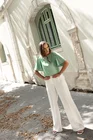 Bluză Caramel elegantă din satin cu strasuri verde B4425 thumbnail picture - 