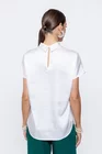 Bluză Caramel satinată albă B4507 thumbnail picture - 