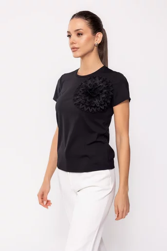 Bluză tricot cu floare aplicată neagră B4505
