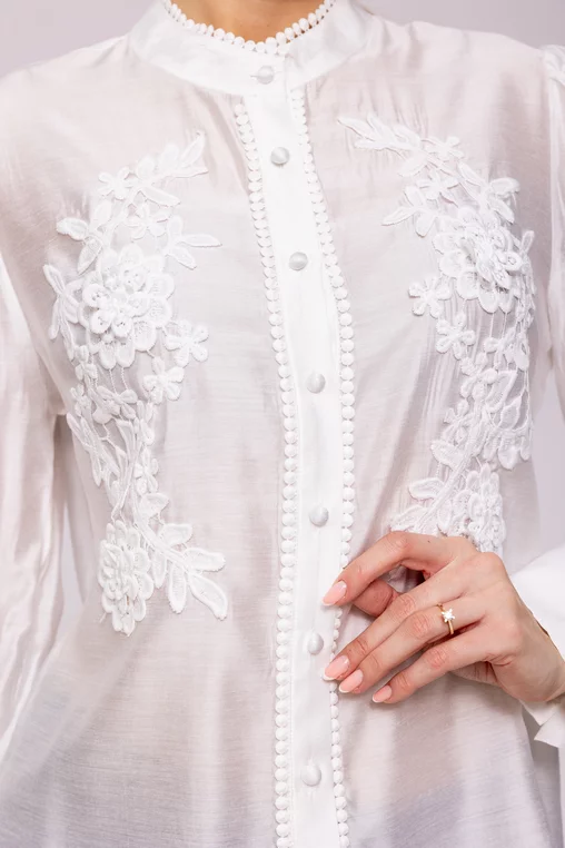 Cămașă cu broderie aplicată ivory BKCT0202 picture - 1