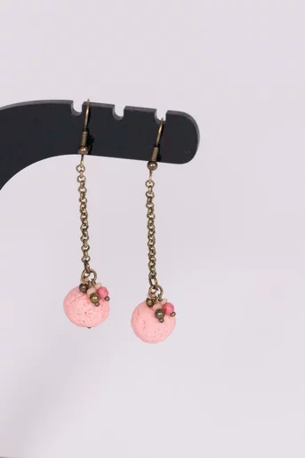 Cercei handmade cu lant lung roz A10101