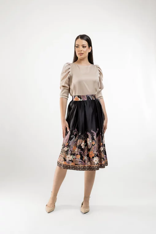 Fustă  midi in pliuri neagră FVA60501 thumbnail picture - 