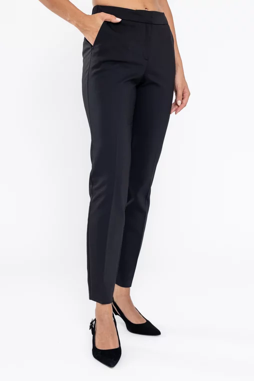 Pantaloni Caramel cu elastic la spate negri P2517 thumbnail picture - 