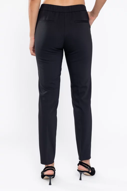 Pantaloni Caramel cu elastic la spate negri P2517 thumbnail picture - 
