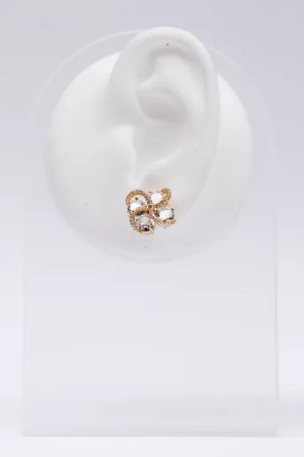 Cercei stud aurii cu pietre strălucitoare, design floral și tăieturi mixte