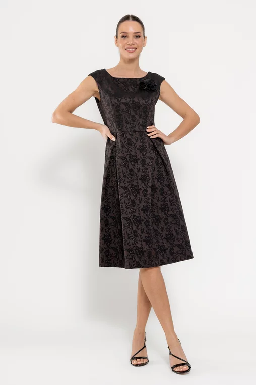 Rochie Caramel elegantă cu floare maro R8534 picture - 1
