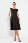 Rochie Caramel elegantă cu floare maro R8534 thumbnail picture - 