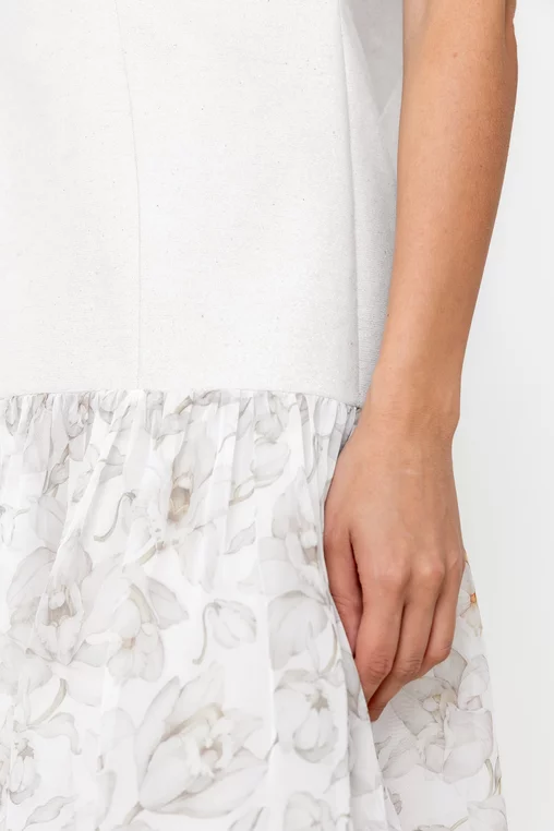 Rochie lejeră cu volan bej R8554 picture - 5