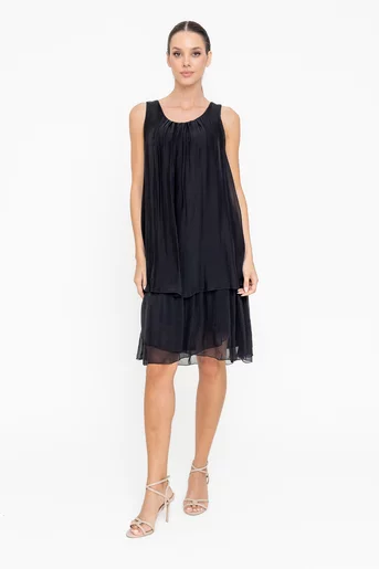 Rochie lejeră din mătase cu volane suprapuse neagră RBB0504