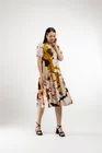 Rochie midi din vâscoză cu imprimeu floral mare R8439 thumbnail picture - 