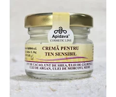 Cremă pentru ten sensibil cu unt de cacao, shea, ulei de gălbenele, argan, morcovi și cu miere 30ml