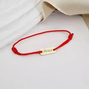 Baba Karkötő - 14K Sárga Arany lemez névvel  - Állítható piros Zsinórral