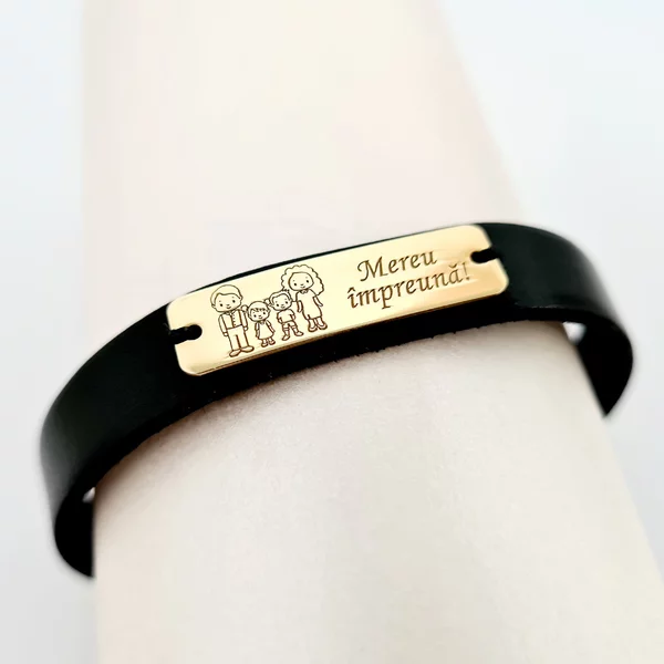 Bevonatos karkötő, gravírozott családtagokkal és szöveggel - 4 tag - Ezüst 925 18k arannyal bevonva, bőr