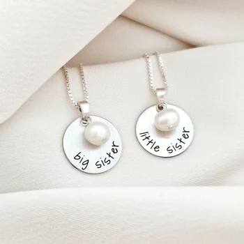 Big & Little Sister Nyaklánc Szett – 925 Sterling Ezüst és Gyöngycsepp Charm