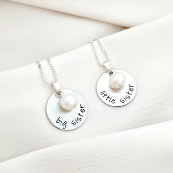 Big & Little Sister Nyaklánc Szett – 925 Sterling Ezüst és Gyöngycsepp Charm
